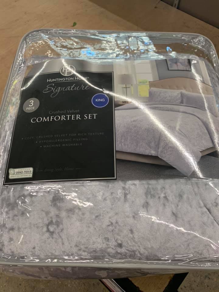 crushed velvet comforters