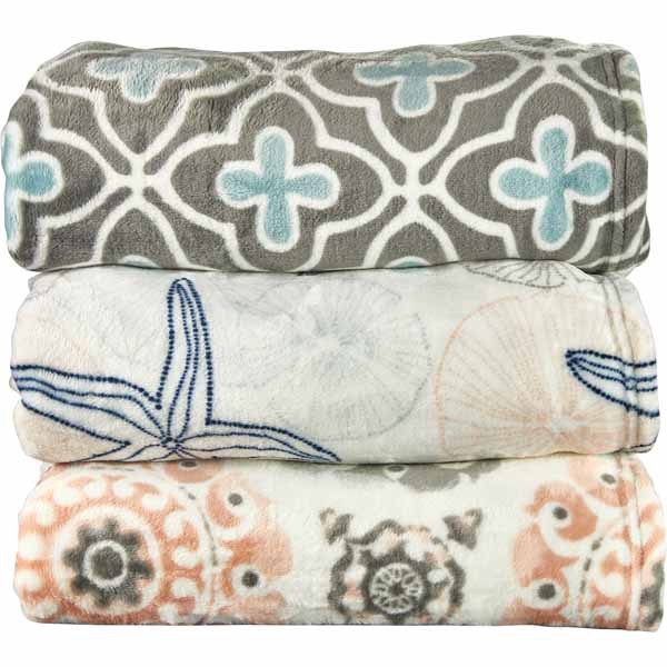 Coastal Decor throws at Aldi