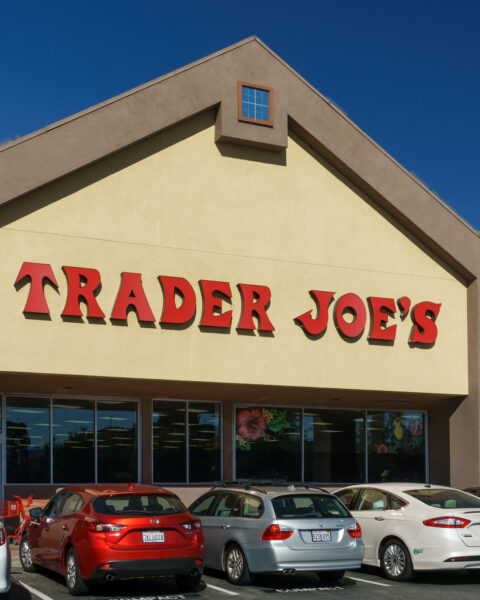 Trader Joes Store