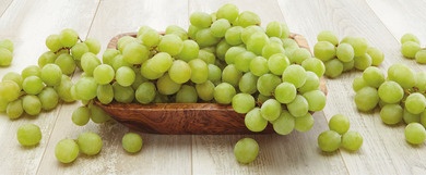 GREEN SEEDLESS GRAPES