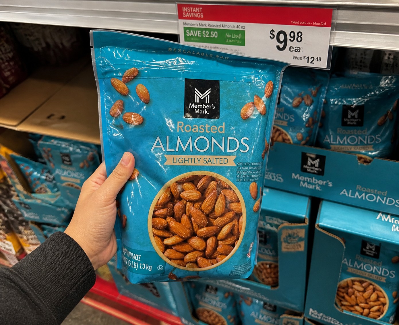 Member's Mark Roasted ALMONDS LIGHTLY SALTED