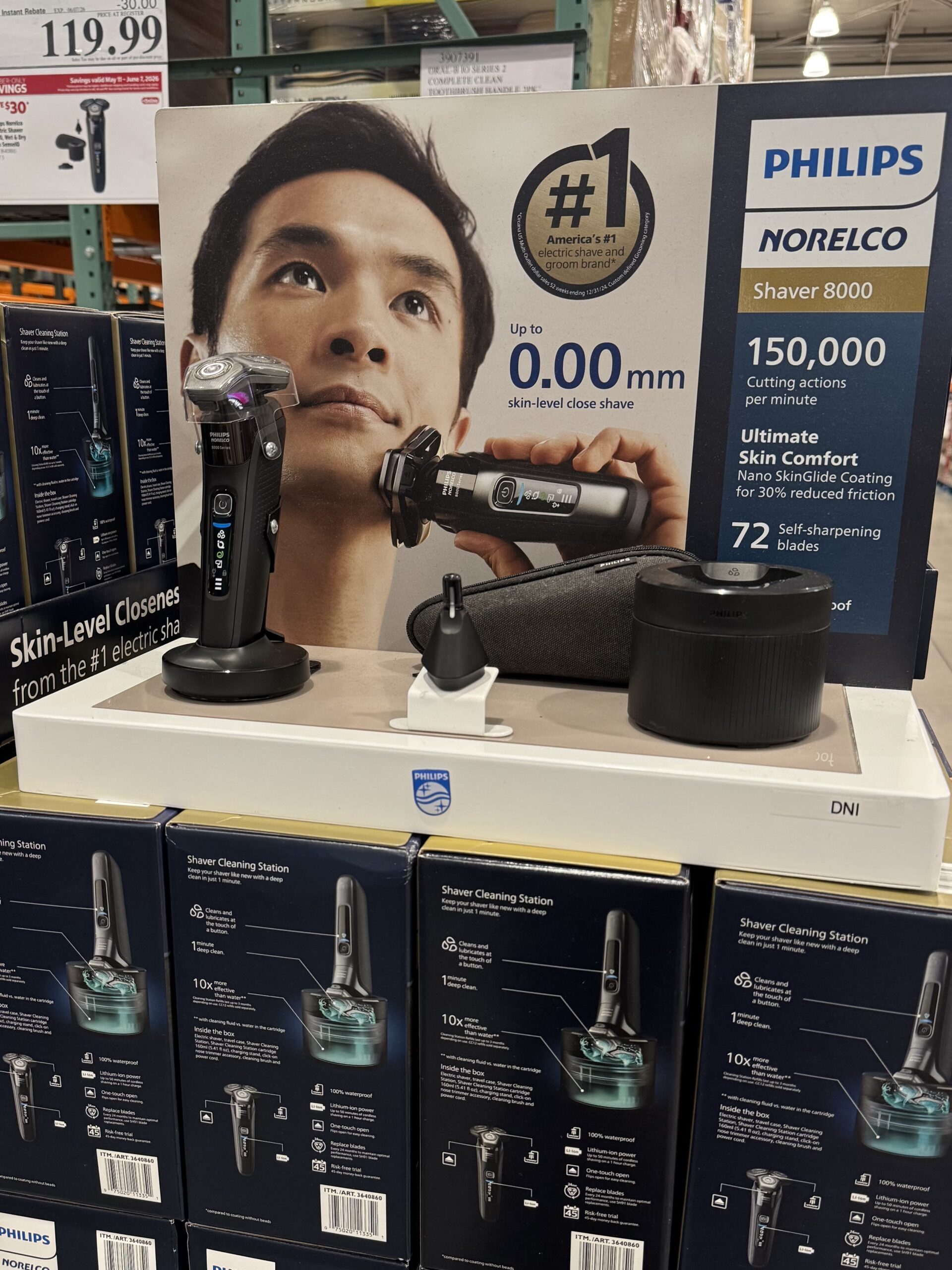 Philips Norelco Shaver 8000