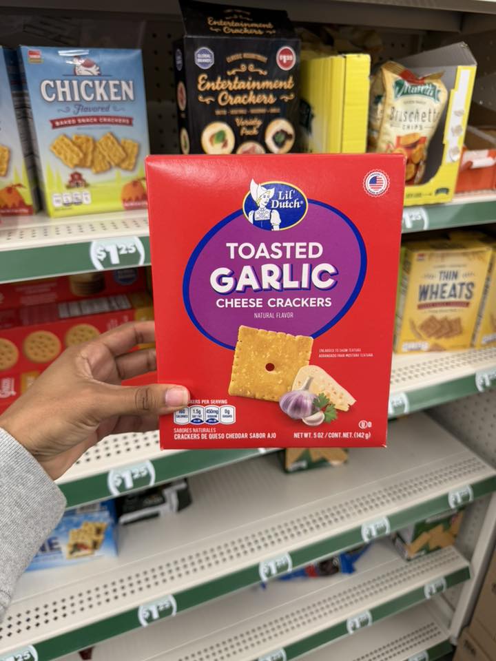 Lil' Dutch Toasted Garlic Cheese Crackers