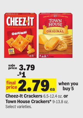 Cheez-It Crackers or Town House Crackers