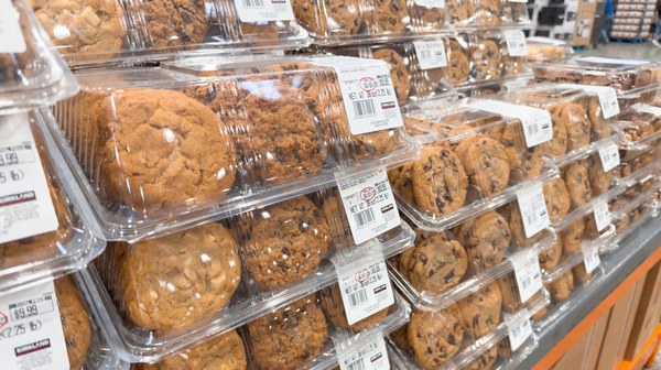 Kirkland Signature Sweet and Salty Cookies — chocolate chip pretzel 24-count