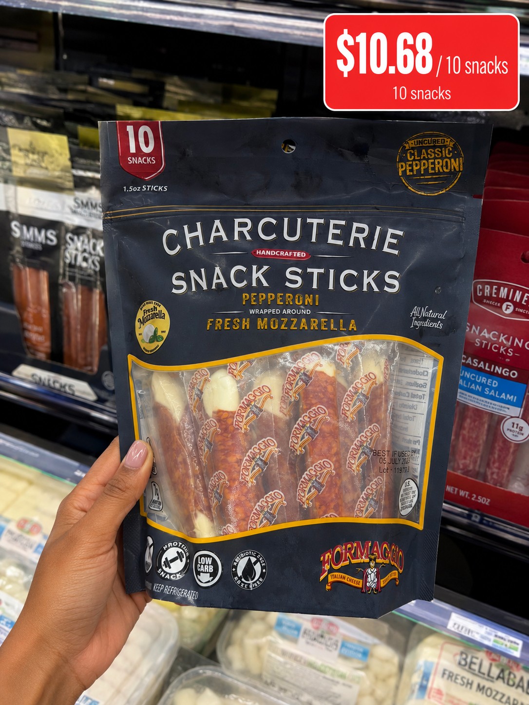FORMAGGIO CHARCUTERIE SNACK STICKS UNCURED CLASSIC PEPPERONI WRAPPED AROUND FRESH MOZZARELLA