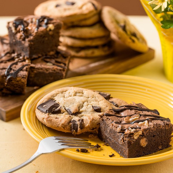 David’s Cookies Brownie and Cookie Combo Pack – $29.99