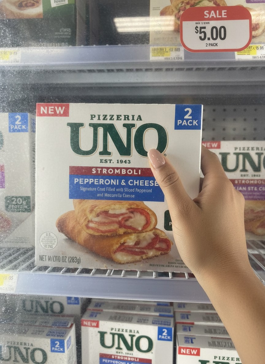 Pizzeria UNO Stromboli Pepperoni & Cheese