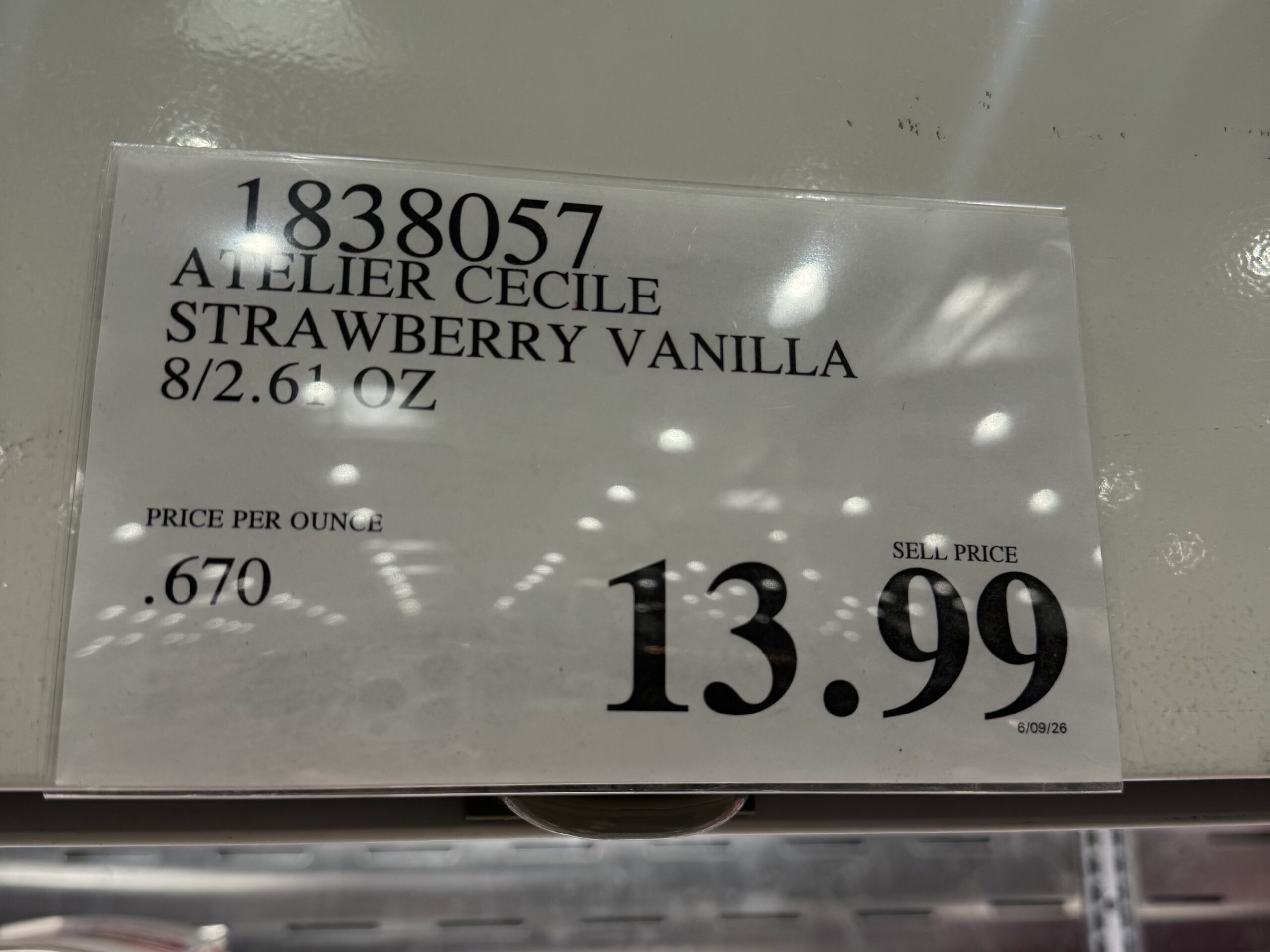 Atelier Cécile Strawberry Vanilla Flavored Desserts - price tag