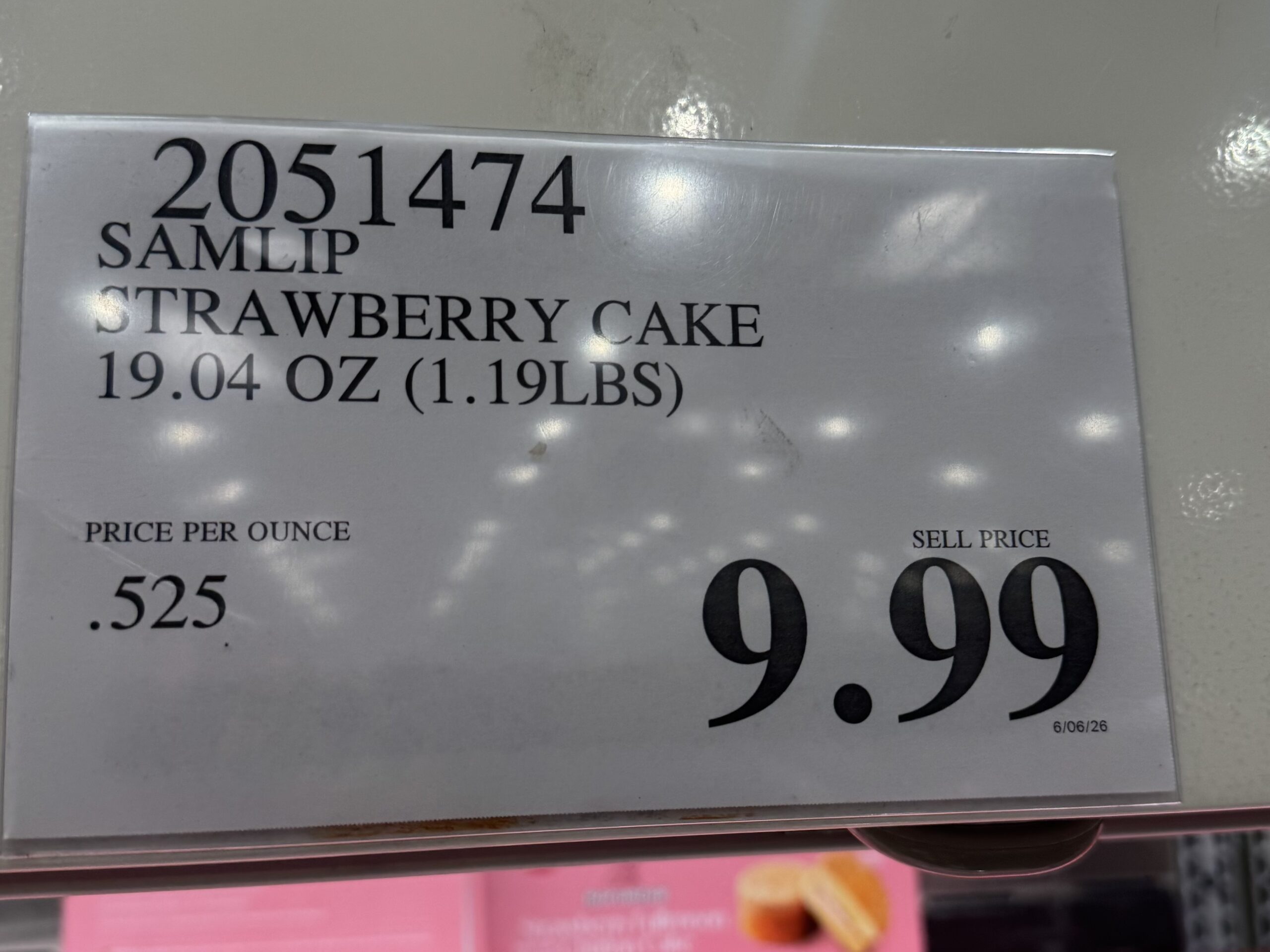 Samlip BorumDal Strawberry Fullmoon Chiffon Cake - price tag