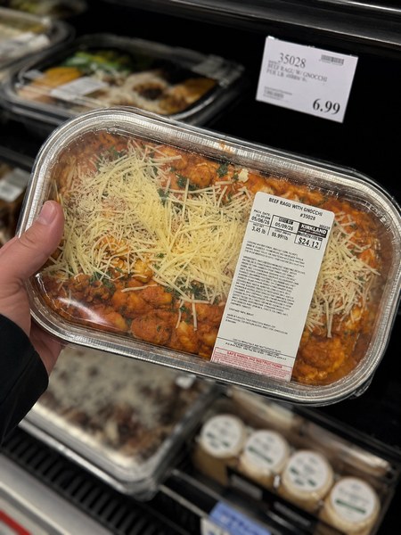 Kirkland Signature Beef Ragù with Gnocchi