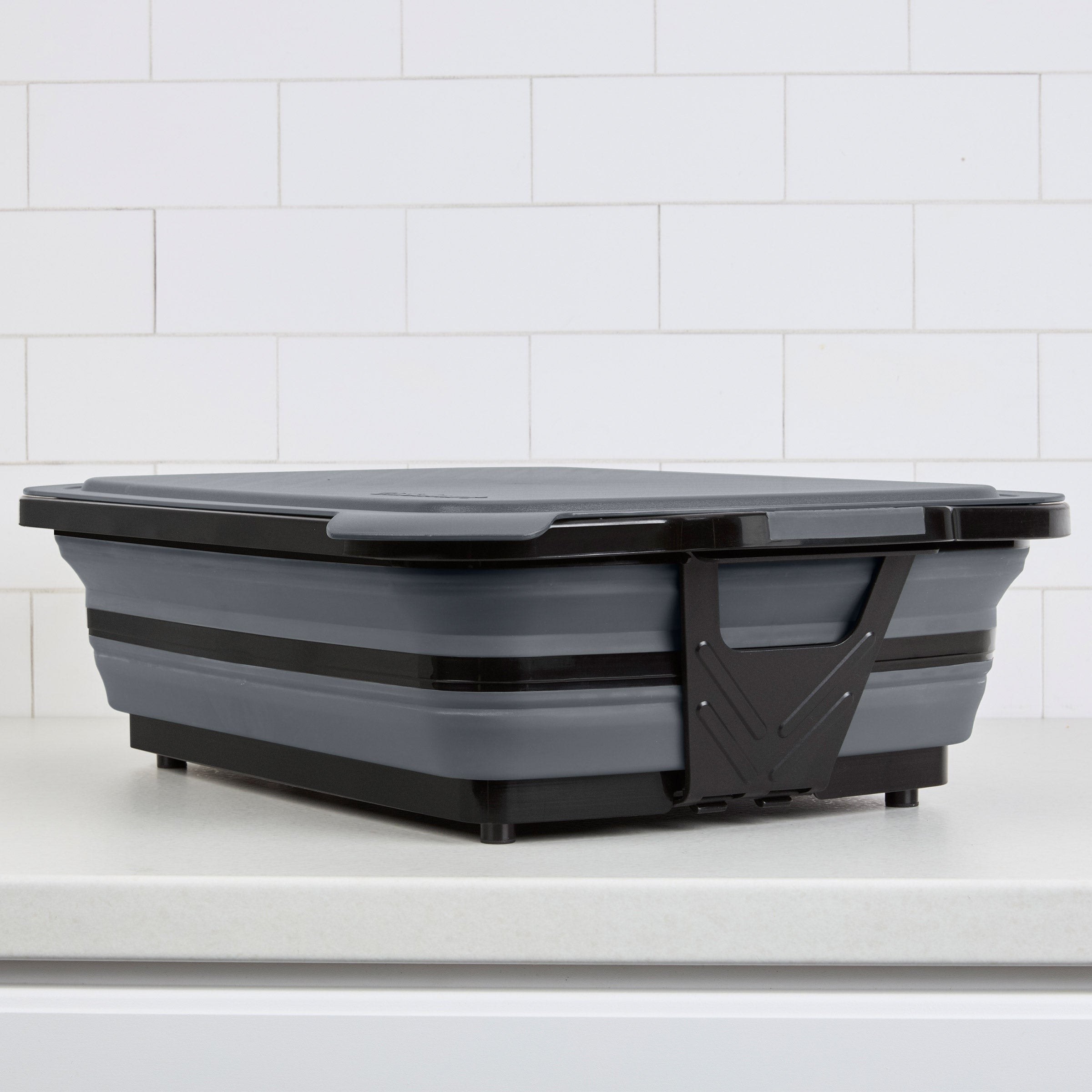 11. Cuisinart 4-in-1 XL 4.6-Gallon Expandable Prep and Serve Tub — $14.99