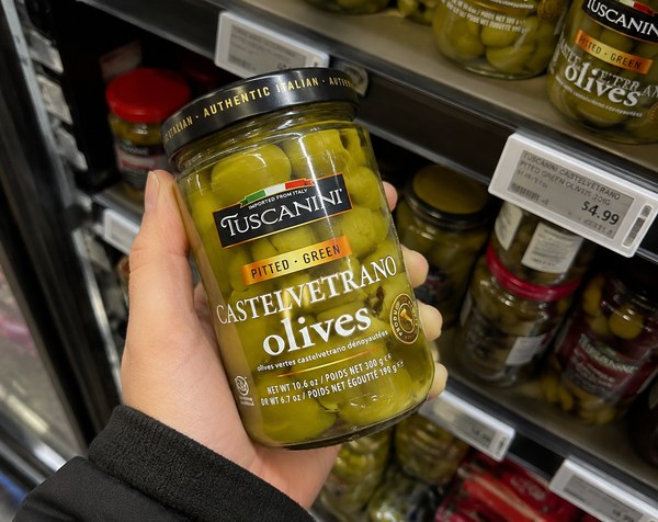 Tuscanini Sicilian Castelvetrano Olive Snack Packs