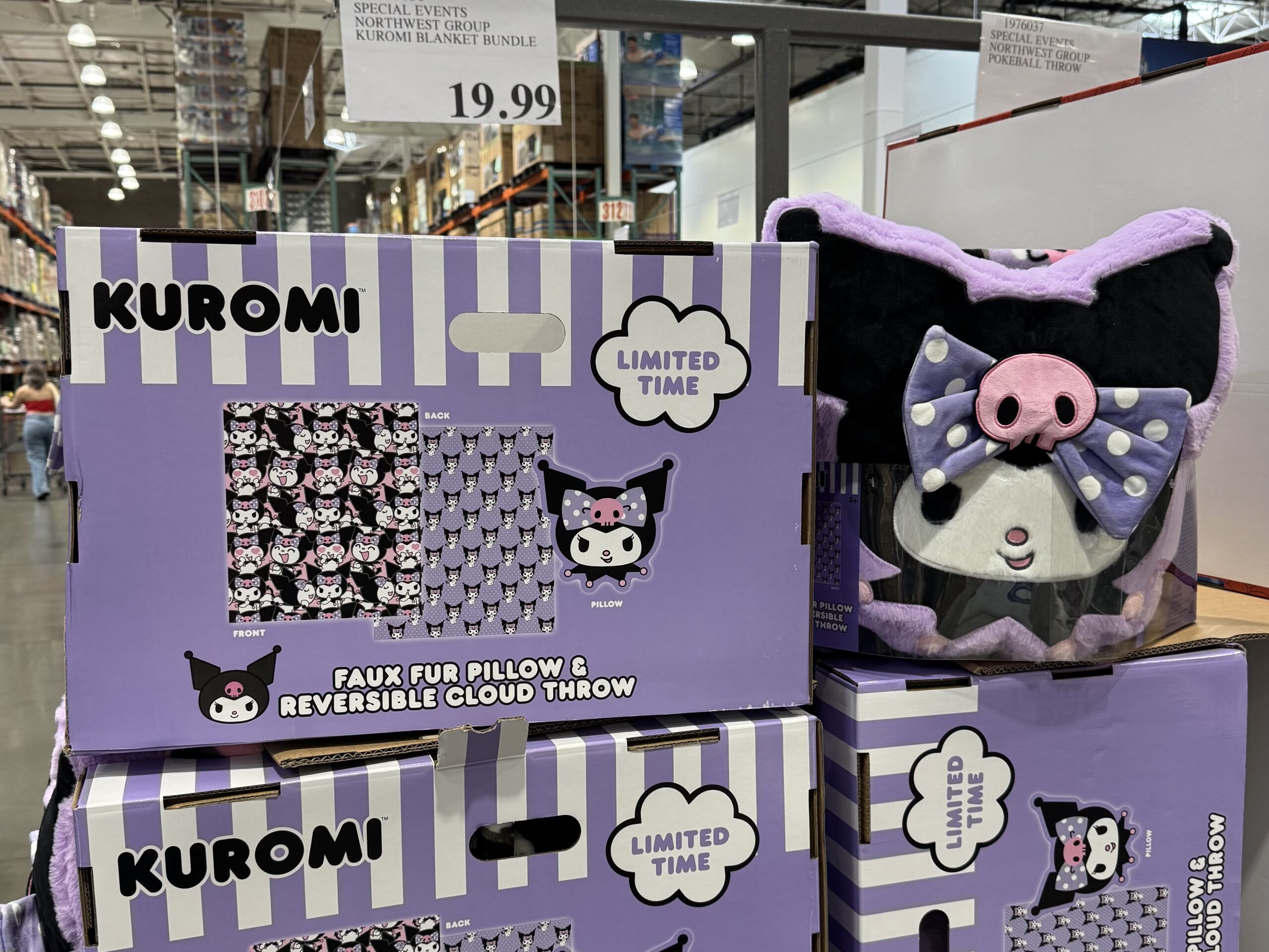 Kuromi Faux Fur Pillow & Reversible Cloud Throw