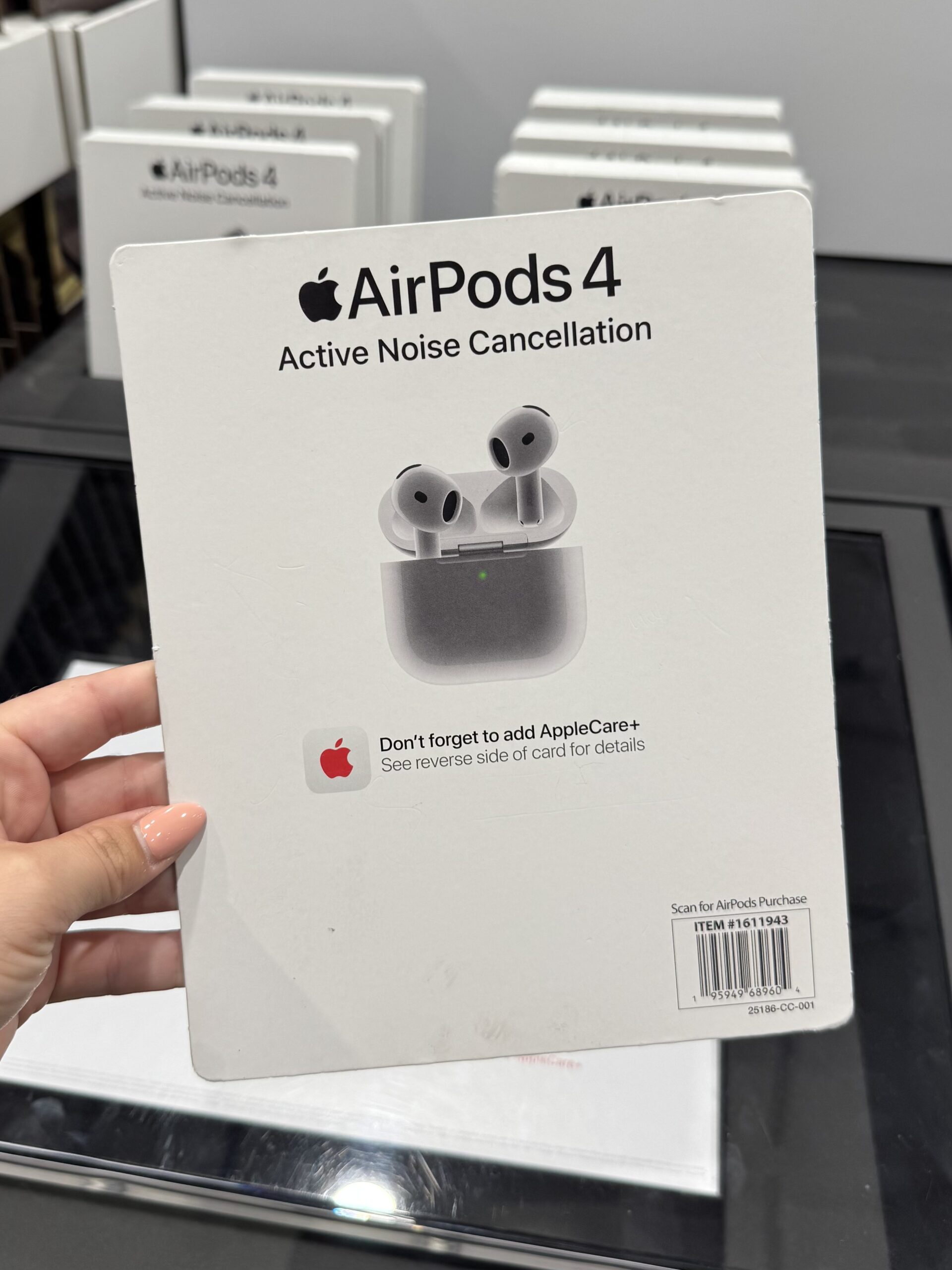 Apple AirPods 4