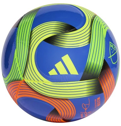 Soccer balls & accessories