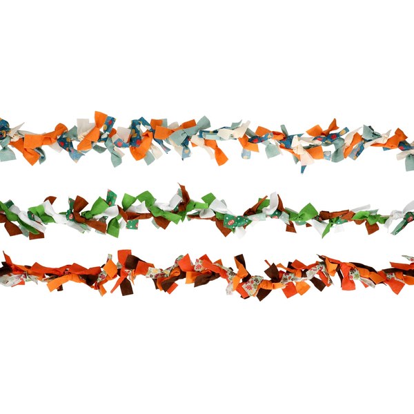 10. 6.5-Foot Harvest Leaf Garland - $1.50