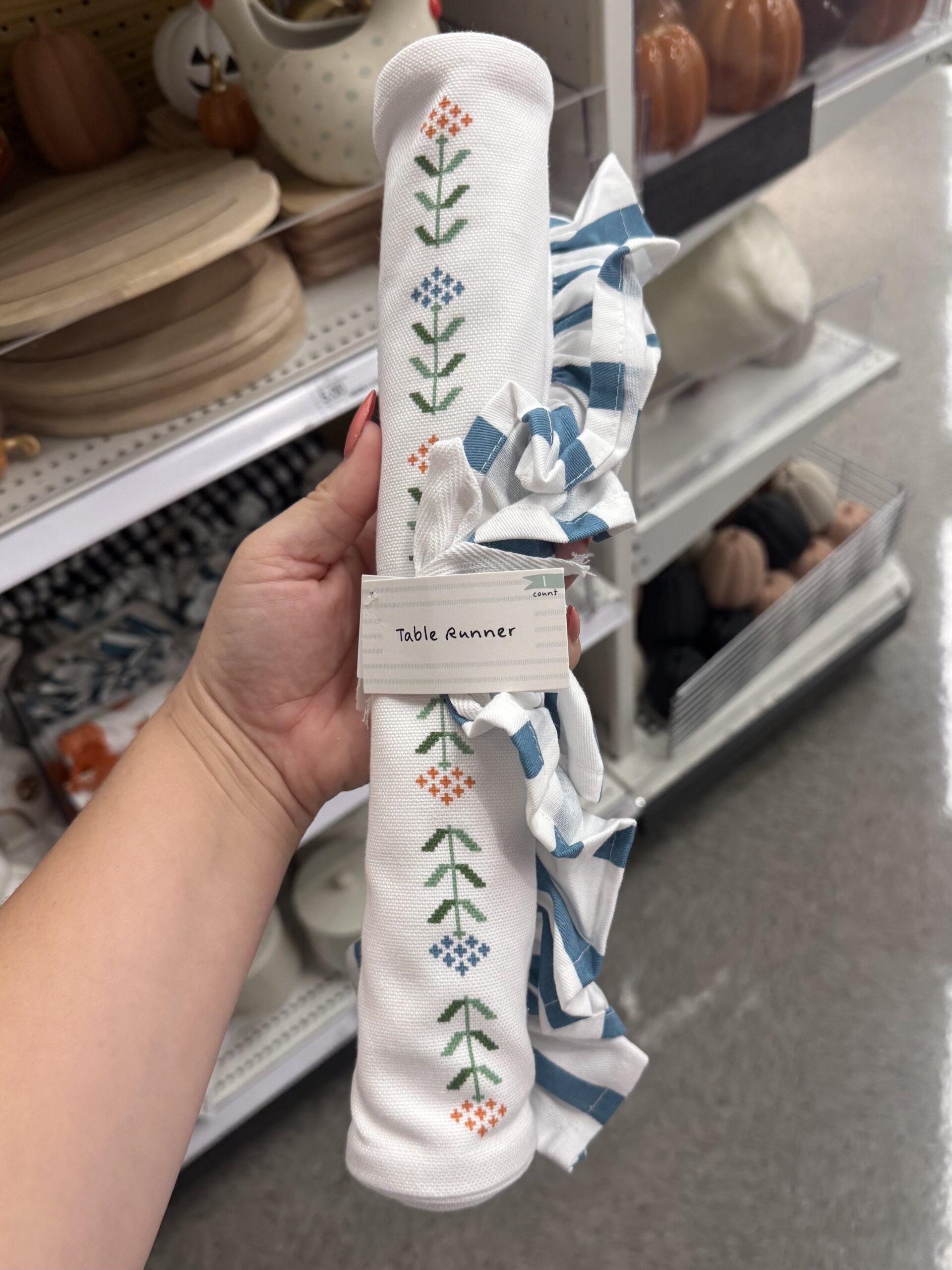 Table Runner - in store