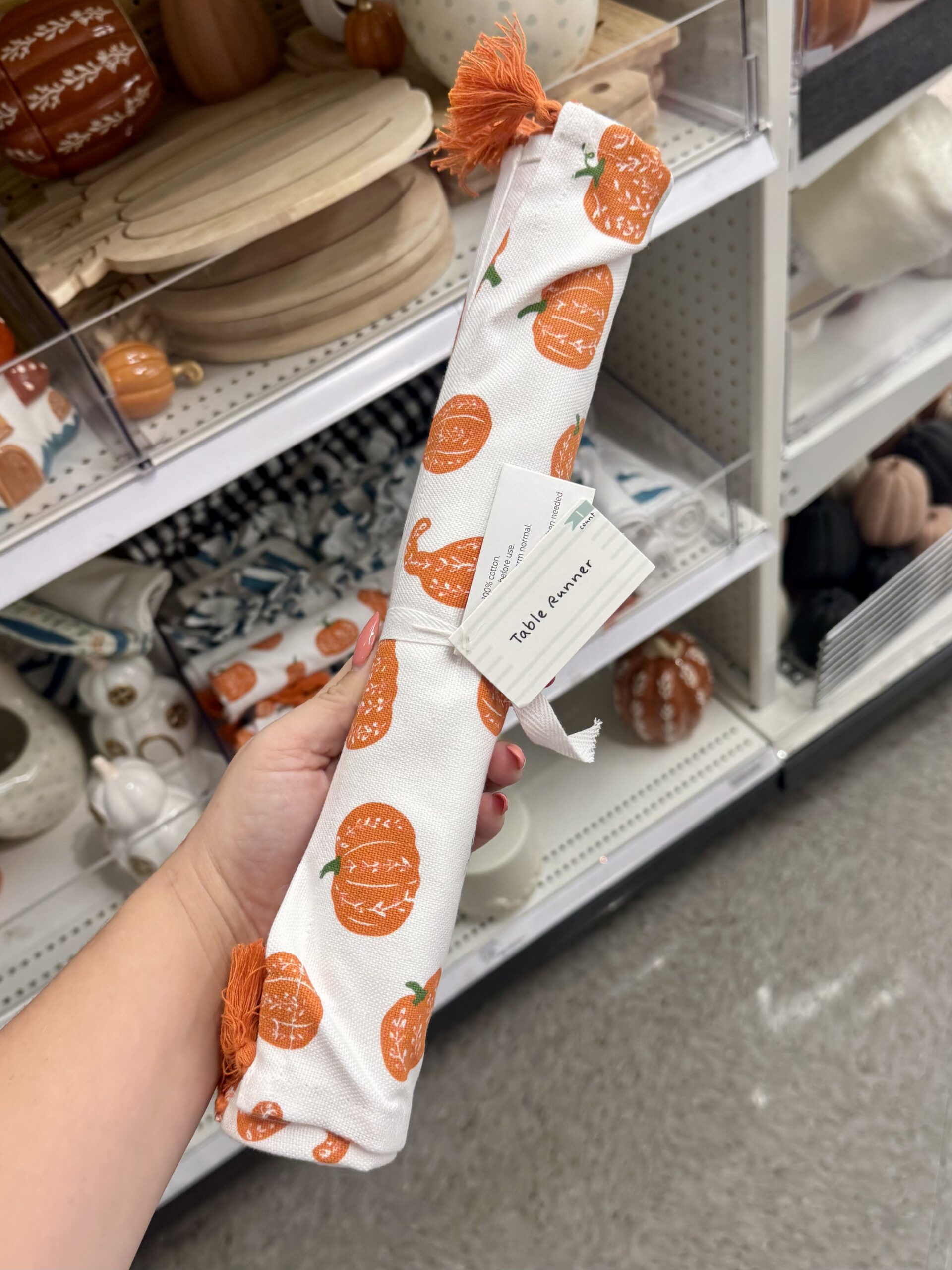 Table Runner - in store