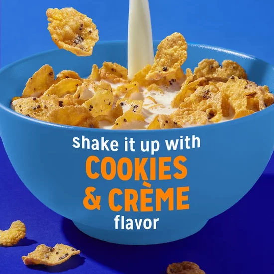 Kellogg's Frosted Flakes Cookies and Creme Breakfast Cereal - 21.9oz package