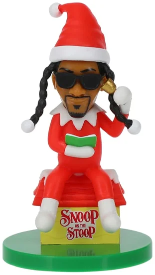 Snoop On The Stoop Holiday Mystery Mini Figure (Styles May Vary)