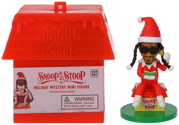 Snoop On The Stoop Holiday Mystery Mini Figure (Styles May Vary)