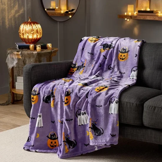 Member's Mark Halloween Lounge Throw, 60" x 70"