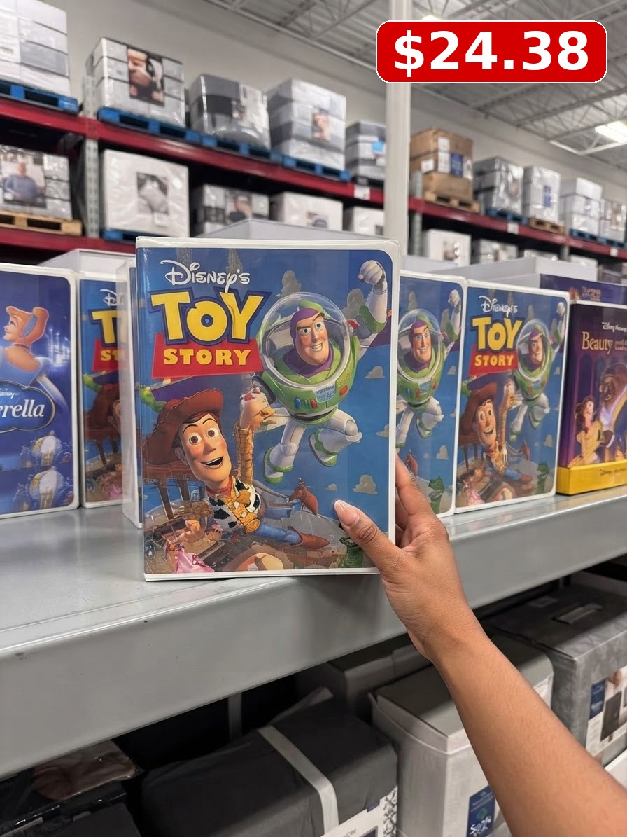 Jay Franco & Sons Toy Story Disney Classic VHS Boxed Silk Touch Throw, 50 x 70 in