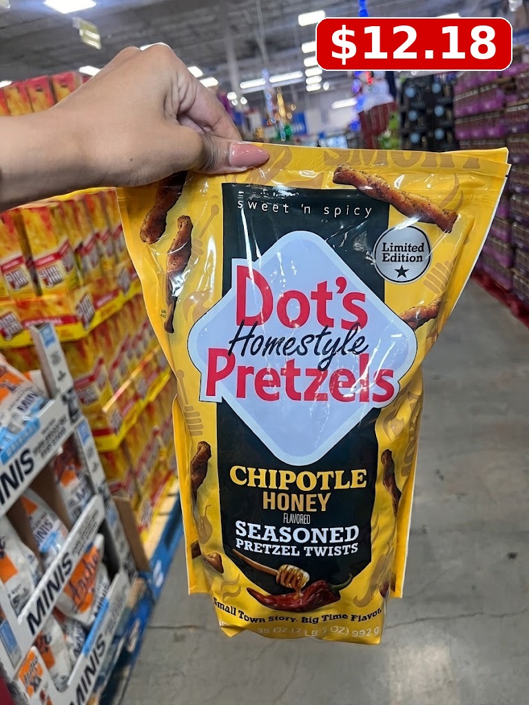 DOT'S Homestyle Pretzels Chipotle Honey Flavored Seasoned Pretzel Twists Bulk Bag, 35 oz